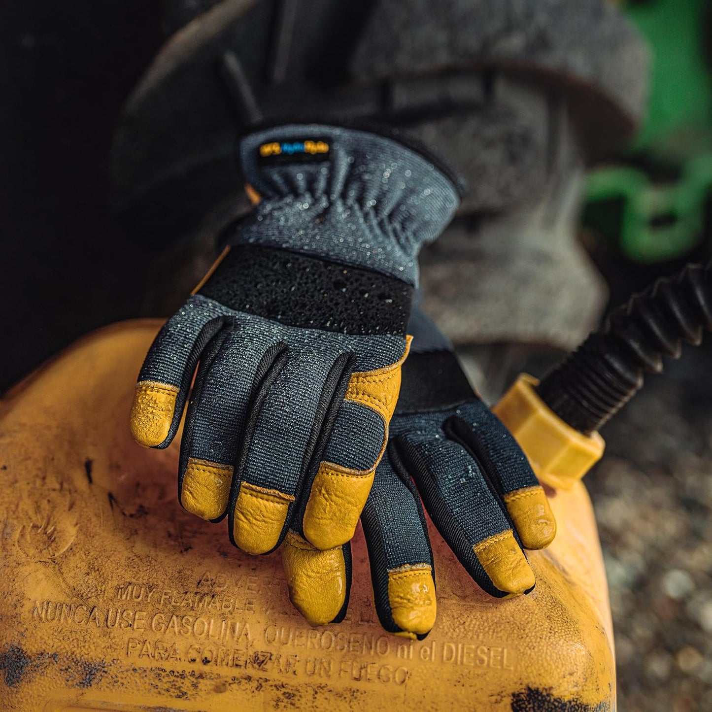 Men's Slip On HydraHyde Water - Resistant Leather Palm Hybrid Work Gloves,Gray, Large 3241L (Pack of 1) - Zetra Shop